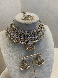 SLIGHTLY IMPERFECT: Afshah Necklace Set - Pink - SOKORA JEWELSSLIGHTLY IMPERFECT: Afshah Necklace Set - Pink