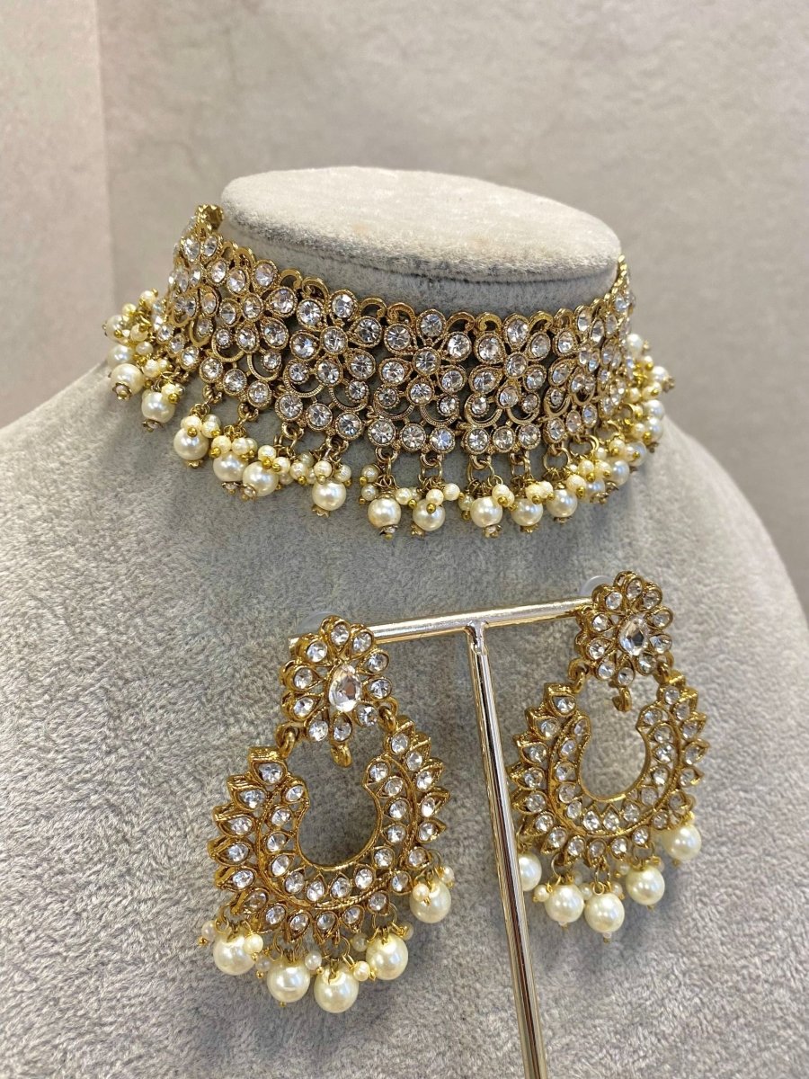 SLIGHTLY IMPERFECT: Antique Gold Choker Set - Clear - SOKORA JEWELSSLIGHTLY IMPERFECT: Antique Gold Choker Set - ClearNECKLACE SETS