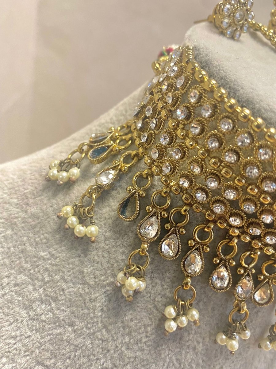 SLIGHTLY IMPERFECT: Antique Gold Choker Set - Clear - SOKORA JEWELSSLIGHTLY IMPERFECT: Antique Gold Choker Set - Clear