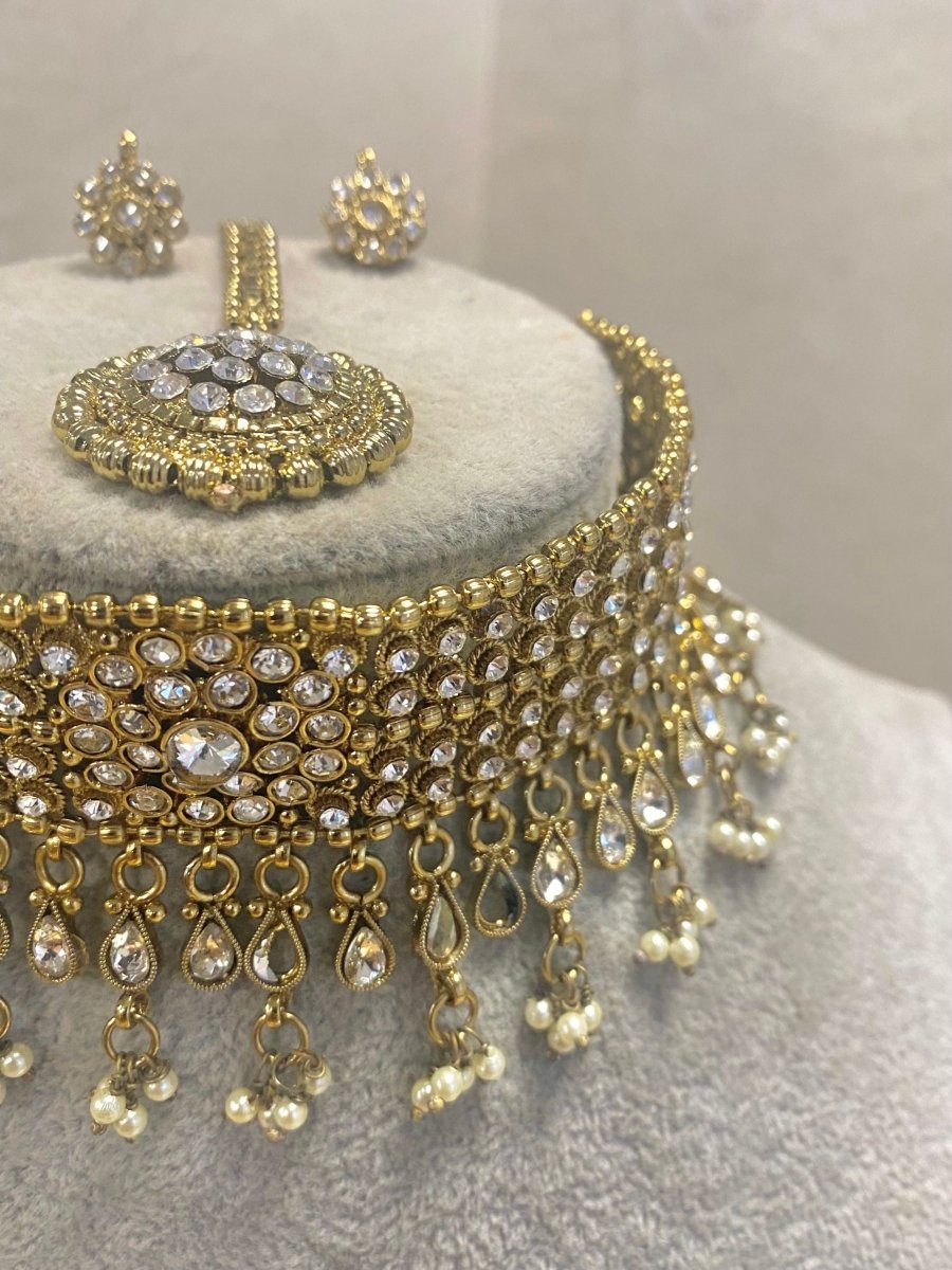 SLIGHTLY IMPERFECT: Antique Gold Choker Set - Clear - SOKORA JEWELSSLIGHTLY IMPERFECT: Antique Gold Choker Set - Clear