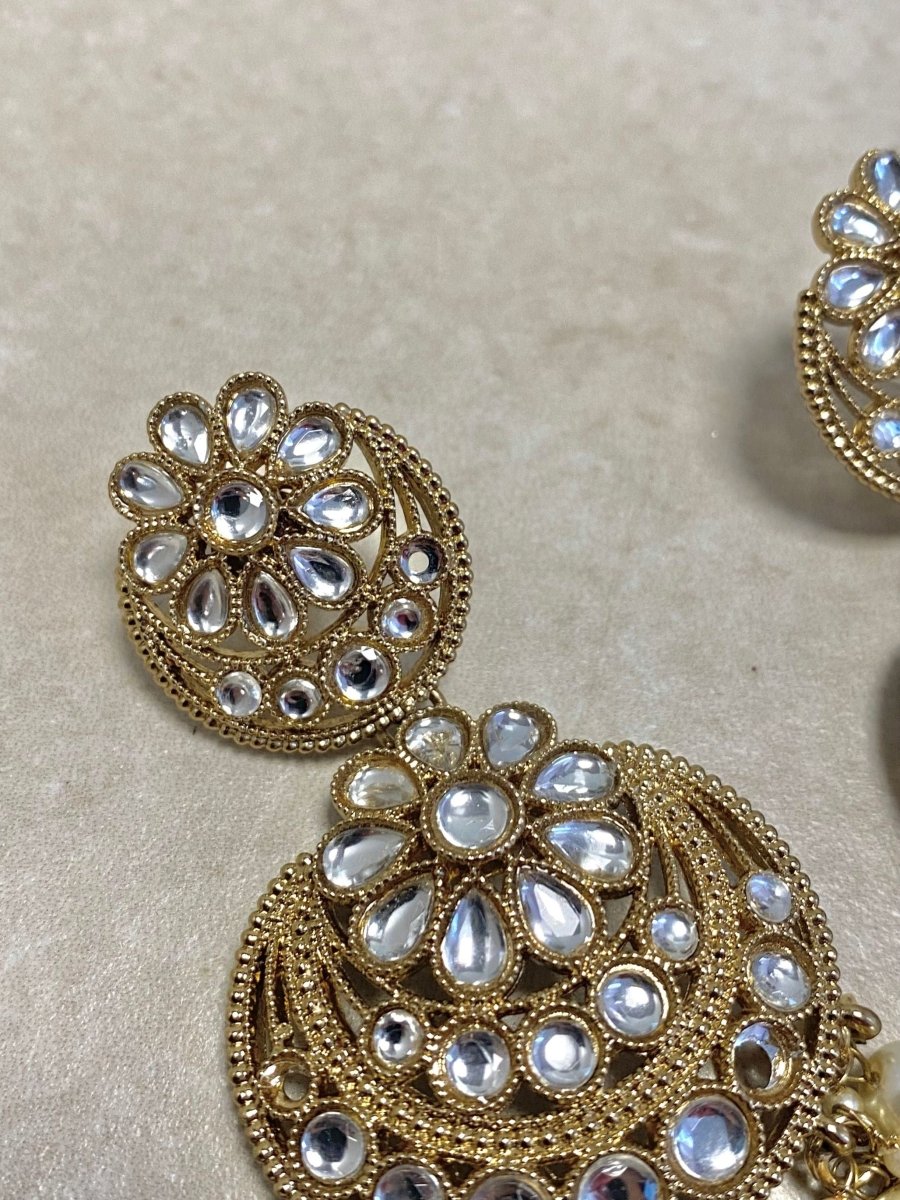 (Slightly Imperfect) Antique Gold Drop Earrings - Clear - SOKORA JEWELS(Slightly Imperfect) Antique Gold Drop Earrings - Clear