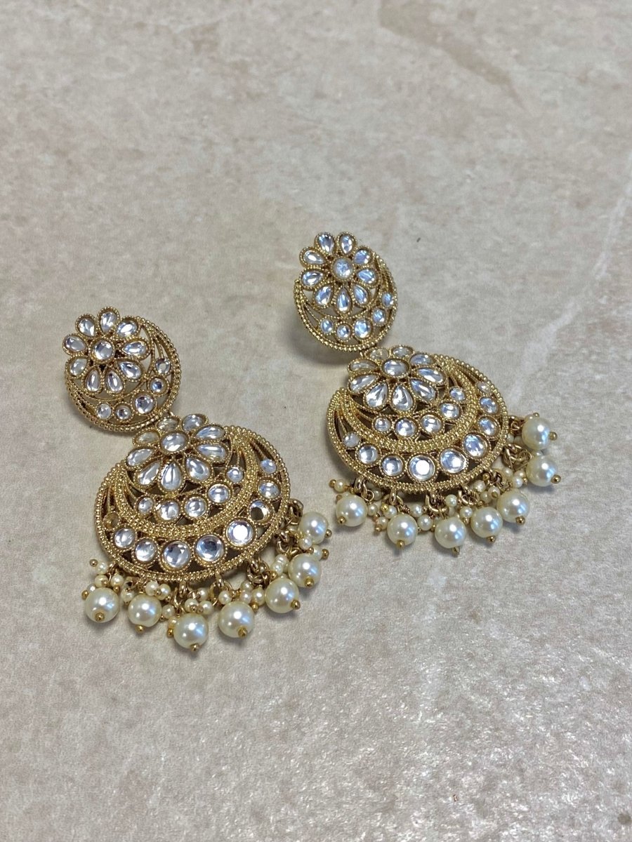 (Slightly Imperfect) Antique Gold Drop Earrings - Clear - SOKORA JEWELS(Slightly Imperfect) Antique Gold Drop Earrings - Clear