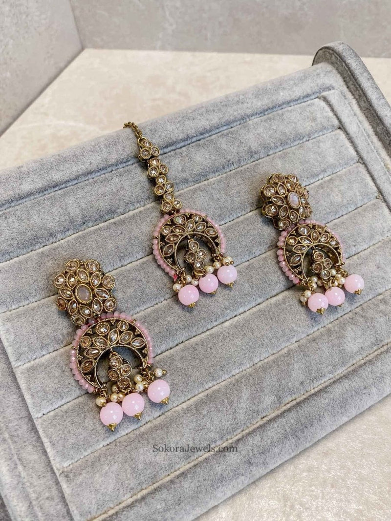 SLIGHTLY IMPERFECT: Antique Gold Earring & Tikka Set - Pink - SOKORA JEWELSSLIGHTLY IMPERFECT: Antique Gold Earring & Tikka Set - Pink