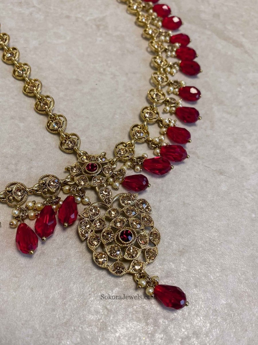 SLIGHTLY IMPERFECT: Antique Gold Mathapatti - Maroon - SOKORA JEWELSSLIGHTLY IMPERFECT: Antique Gold Mathapatti - Maroon