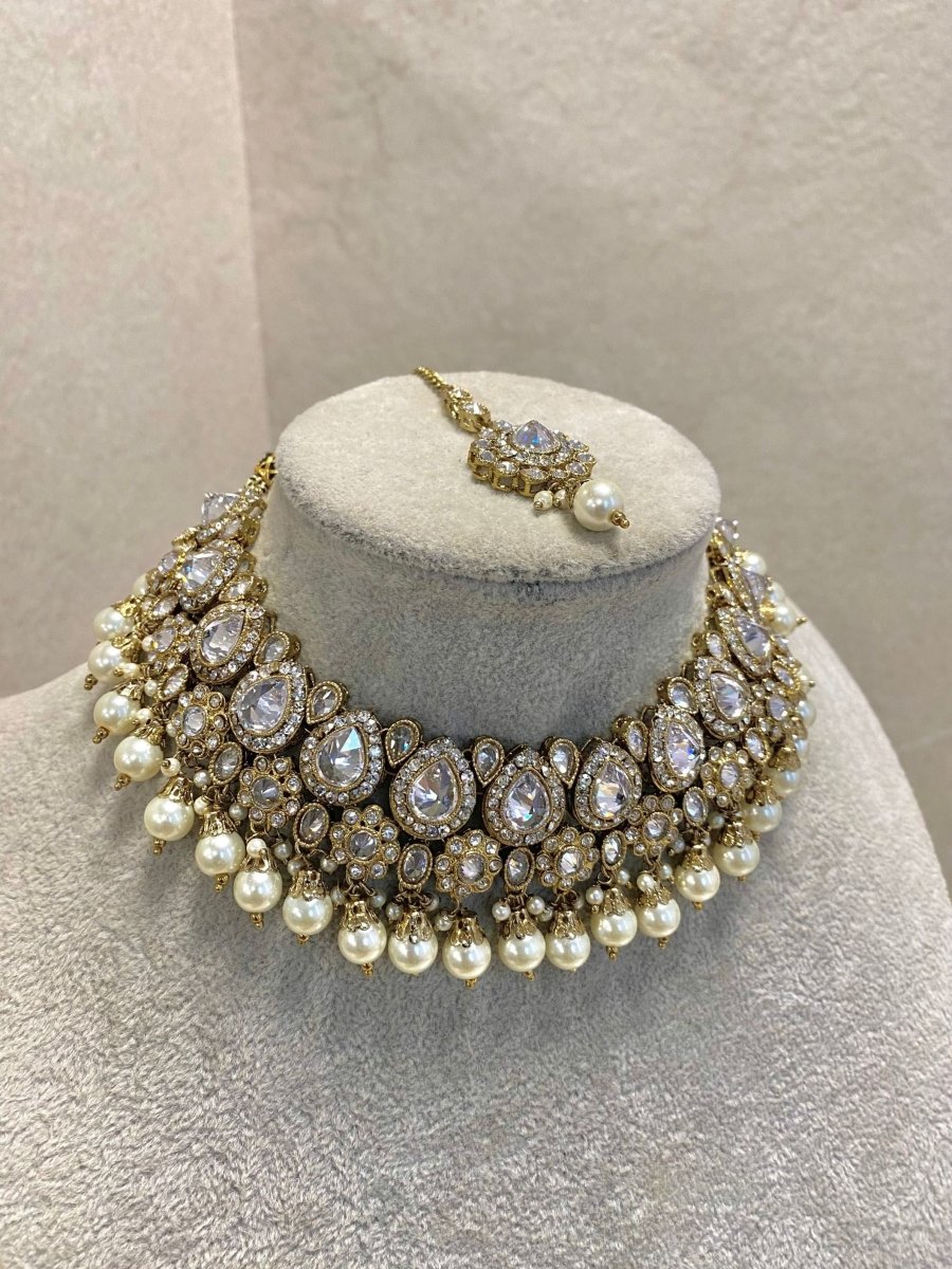 SLIGHTLY IMPERFECT: Antique Gold Necklace Set - Clear - SOKORA JEWELSSLIGHTLY IMPERFECT: Antique Gold Necklace Set - ClearNECKLACE SETS