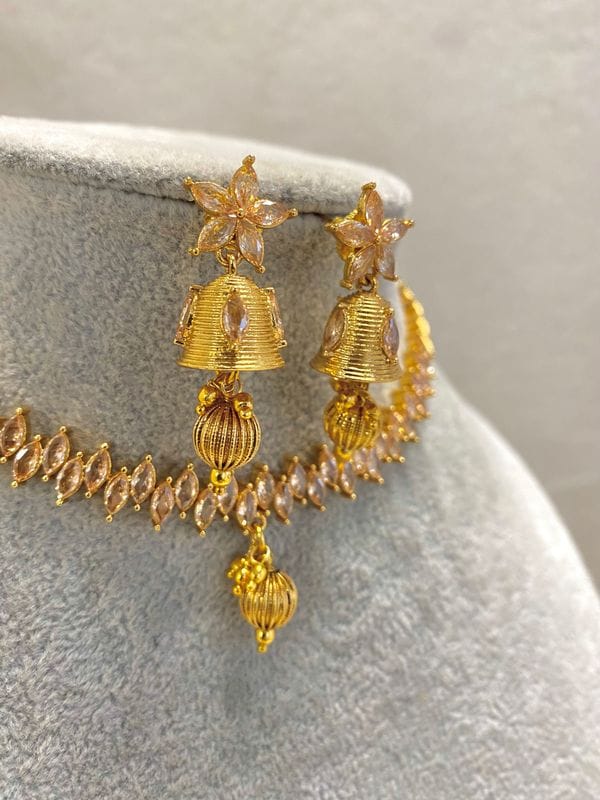 SLIGHTLY IMPERFECT: Bright Gold Choker Set - Pearl - SOKORA JEWELSSLIGHTLY IMPERFECT: Bright Gold Choker Set - Pearl