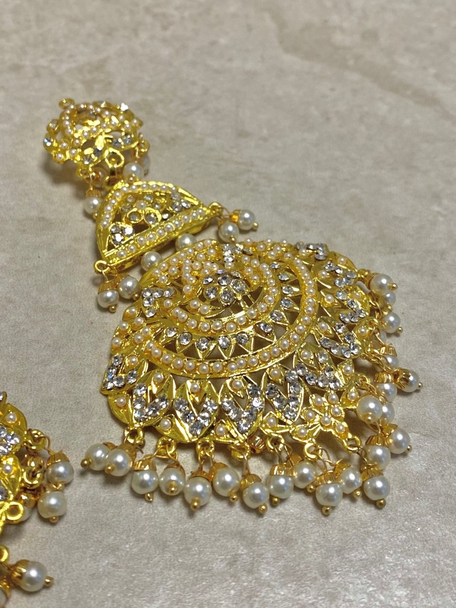 SLIGHTLY IMPERFECT: Bright Gold Earrings - Pearl - SOKORA JEWELSSLIGHTLY IMPERFECT: Bright Gold Earrings - Pearl