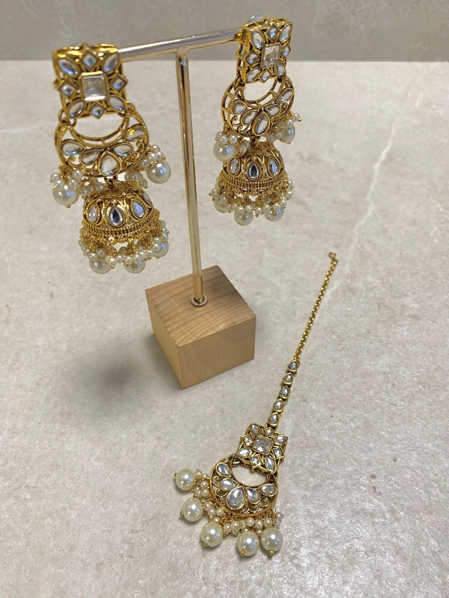SLIGHTLY IMPERFECT: Bright Gold Jhumka Earring & Tikka Set - SOKORA JEWELSSLIGHTLY IMPERFECT: Bright Gold Jhumka Earring & Tikka Set