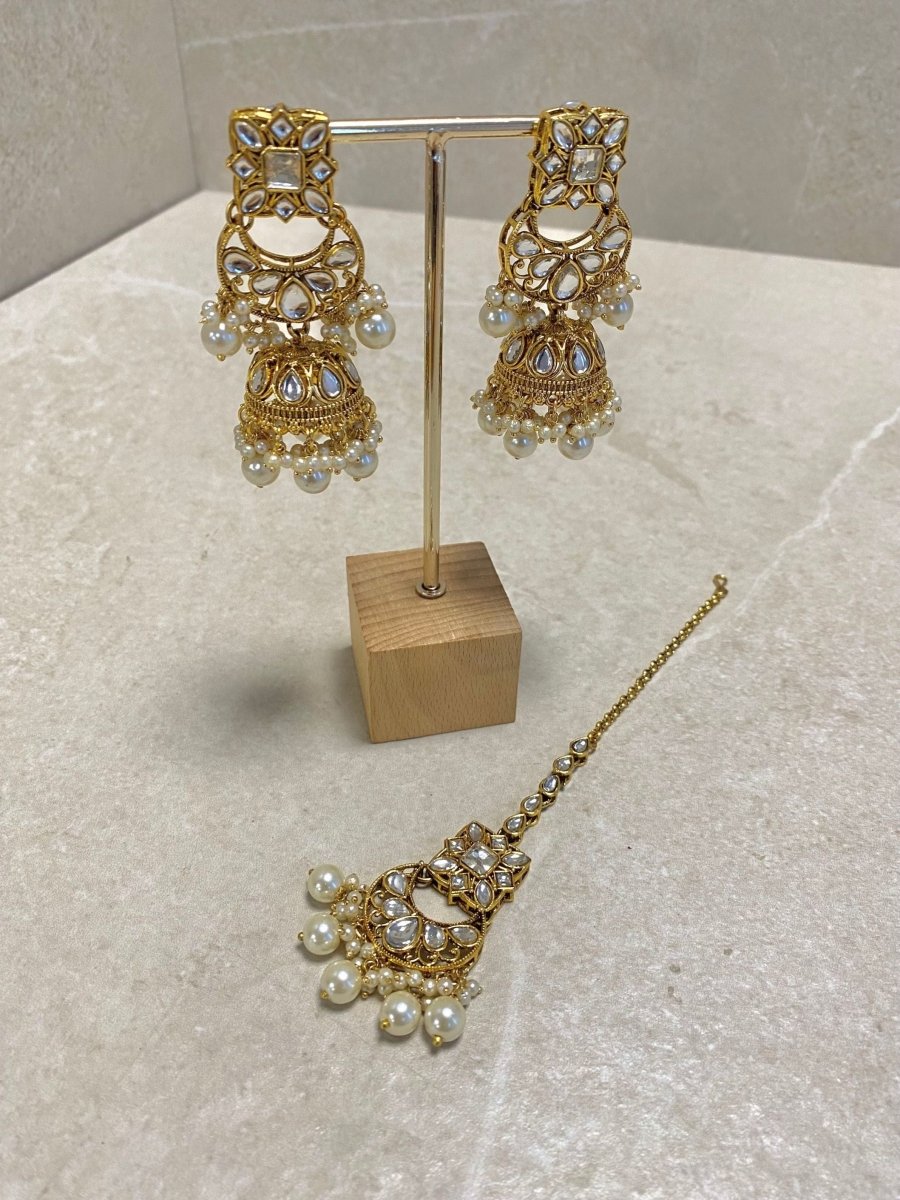 SLIGHTLY IMPERFECT: Bright Gold Jhumka Earring & Tikka Set - SOKORA JEWELSSLIGHTLY IMPERFECT: Bright Gold Jhumka Earring & Tikka Set