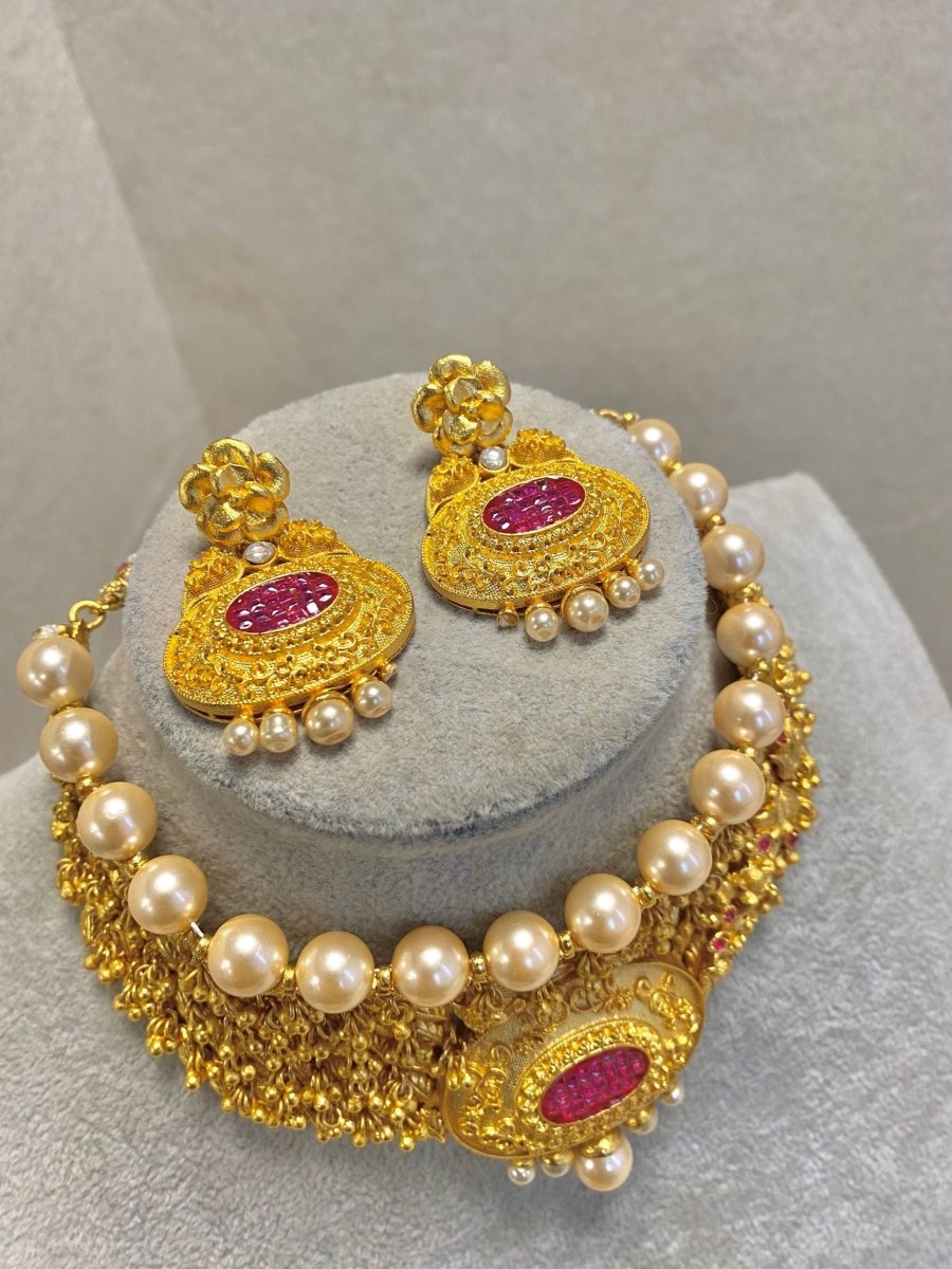 SLIGHTLY IMPERFECT: Bright Gold Necklace Set - Ruby - SOKORA JEWELSSLIGHTLY IMPERFECT: Bright Gold Necklace Set - RubyChoker Sets