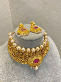 SLIGHTLY IMPERFECT: Bright Gold Necklace Set - Ruby - SOKORA JEWELSSLIGHTLY IMPERFECT: Bright Gold Necklace Set - RubyChoker Sets