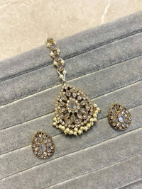 SLIGHTLY IMPERFECT: Earring & Tikka set - Pearl - SOKORA JEWELSSLIGHTLY IMPERFECT: Earring & Tikka set - Pearl