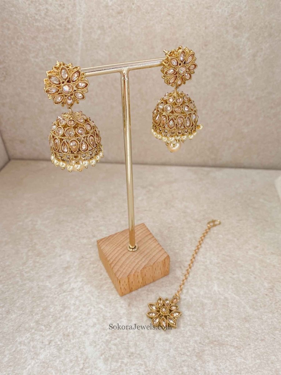 SLIGHTLY IMPERFECT: Jhumka Earring & Tikka set - Pearl - SOKORA JEWELSSLIGHTLY IMPERFECT: Jhumka Earring & Tikka set - Pearl