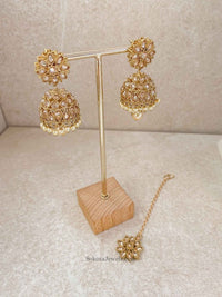 SLIGHTLY IMPERFECT: Jhumka Earring & Tikka set - Pearl - SOKORA JEWELSSLIGHTLY IMPERFECT: Jhumka Earring & Tikka set - Pearl