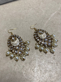 SLIGHTLY IMPERFECT: Meenakari Kundan Set - White - SOKORA JEWELSSLIGHTLY IMPERFECT: Meenakari Kundan Set - White