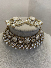 SLIGHTLY IMPERFECT: Meenakari Kundan Set - White - SOKORA JEWELSSLIGHTLY IMPERFECT: Meenakari Kundan Set - White