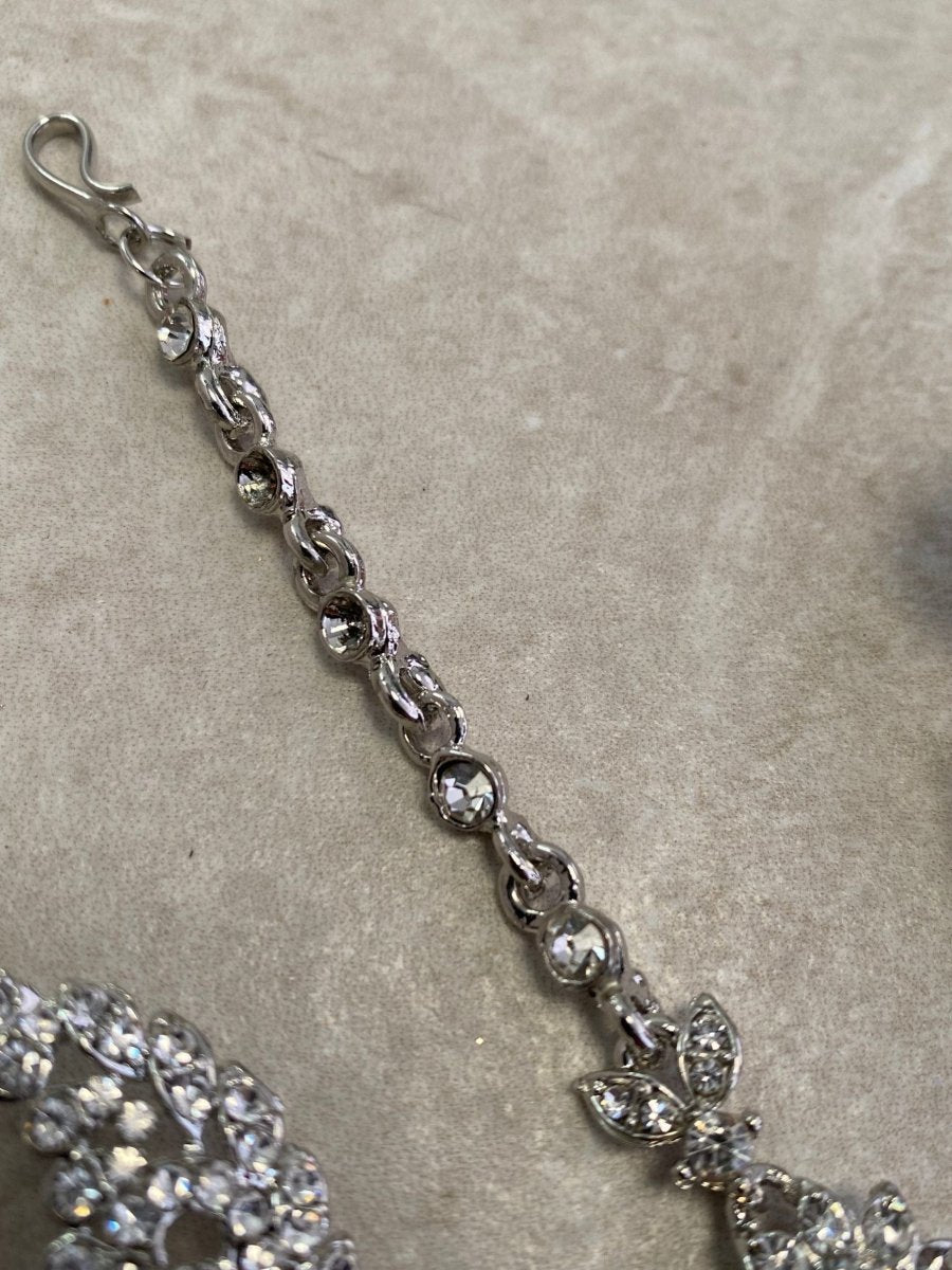 SLIGHTLY IMPERFECT: Silver Earring & Tikka Set - SOKORA JEWELSSLIGHTLY IMPERFECT: Silver Earring & Tikka Set