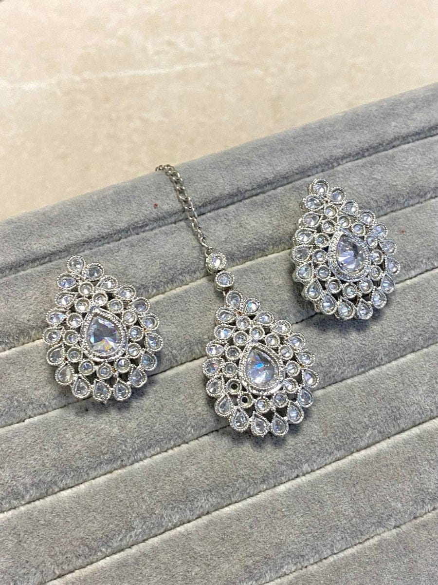 SLIGHTLY IMPERFECT: Silver Earring & Tikka Set - SOKORA JEWELSSLIGHTLY IMPERFECT: Silver Earring & Tikka Set