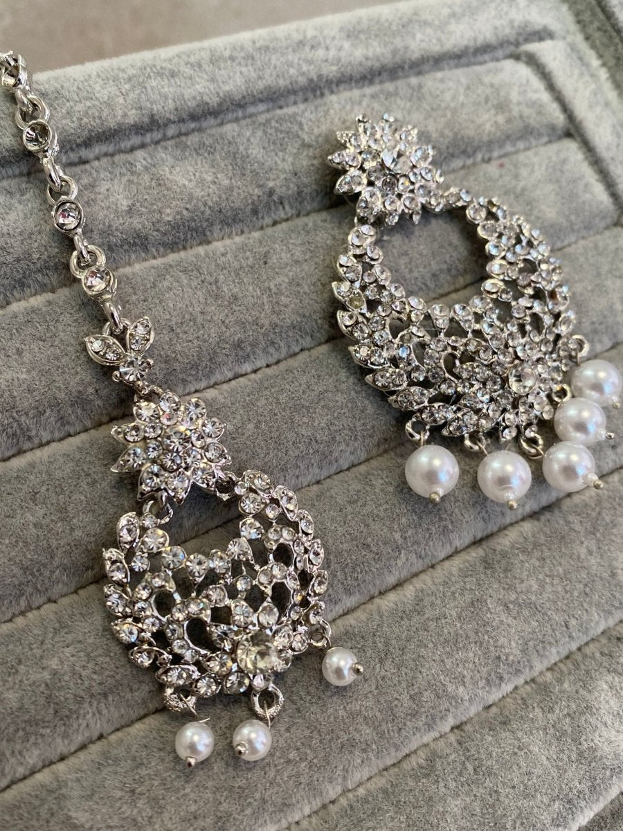 SLIGHTLY IMPERFECT: Silver Earring & Tikka Set - SOKORA JEWELSSLIGHTLY IMPERFECT: Silver Earring & Tikka Set