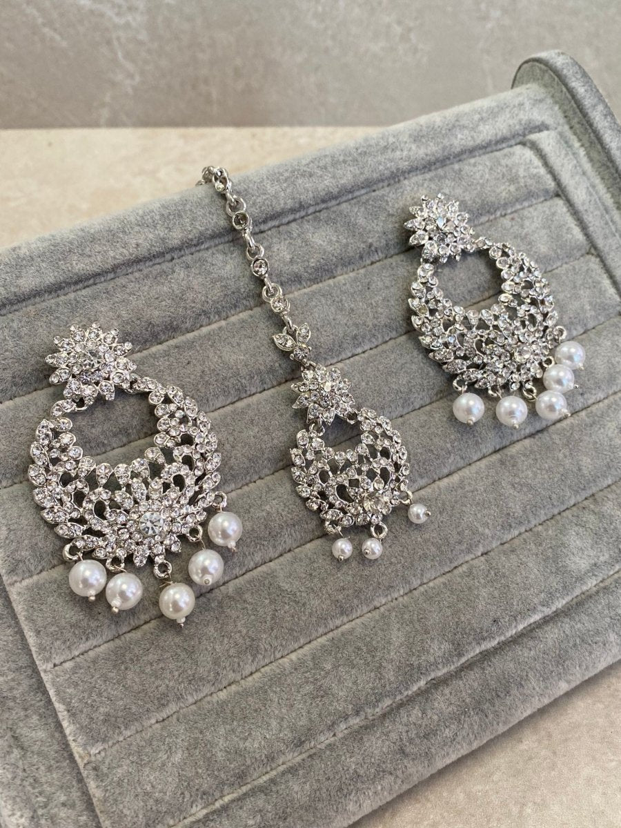 SLIGHTLY IMPERFECT: Silver Earring & Tikka Set - SOKORA JEWELSSLIGHTLY IMPERFECT: Silver Earring & Tikka Set
