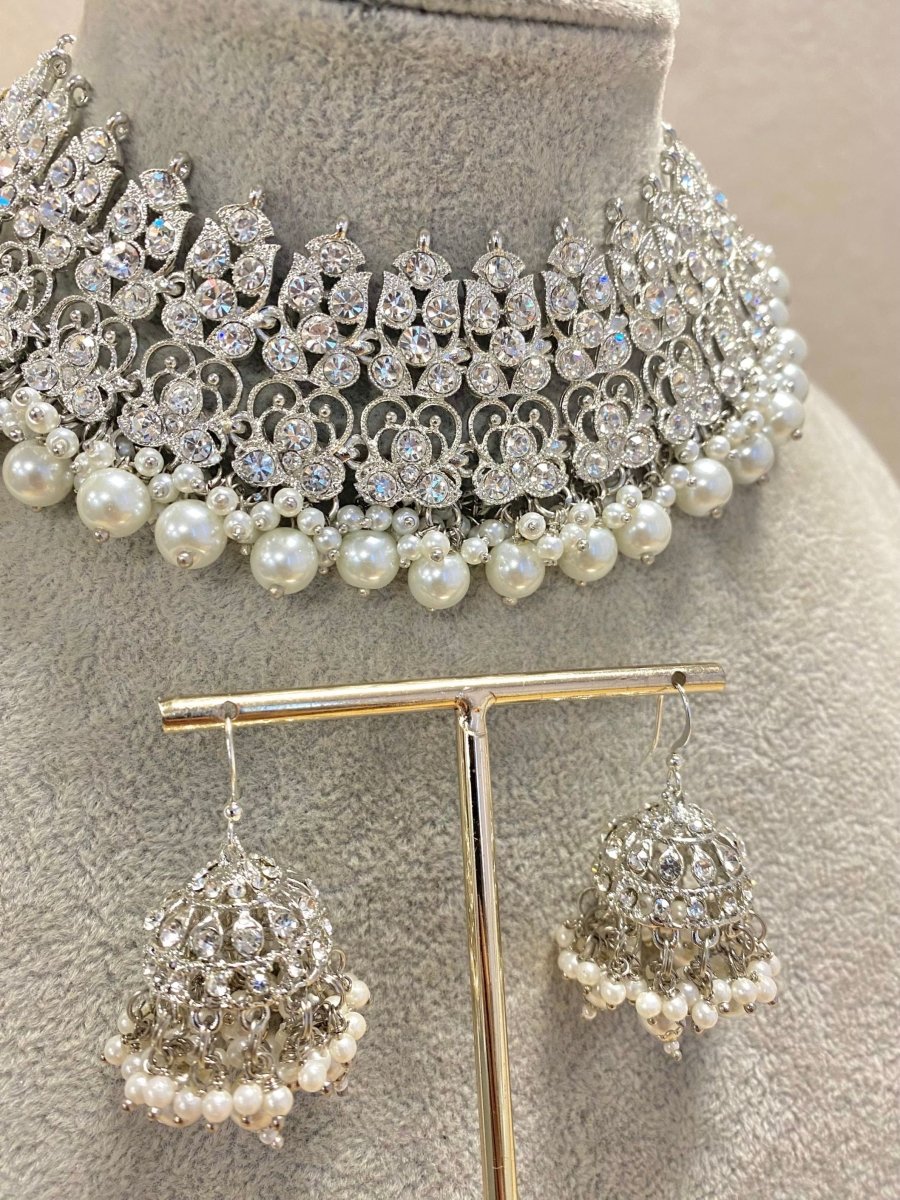 SLIGHTLY IMPERFECT: Silver Necklace Set - Pearl - SOKORA JEWELSSLIGHTLY IMPERFECT: Silver Necklace Set - Pearl