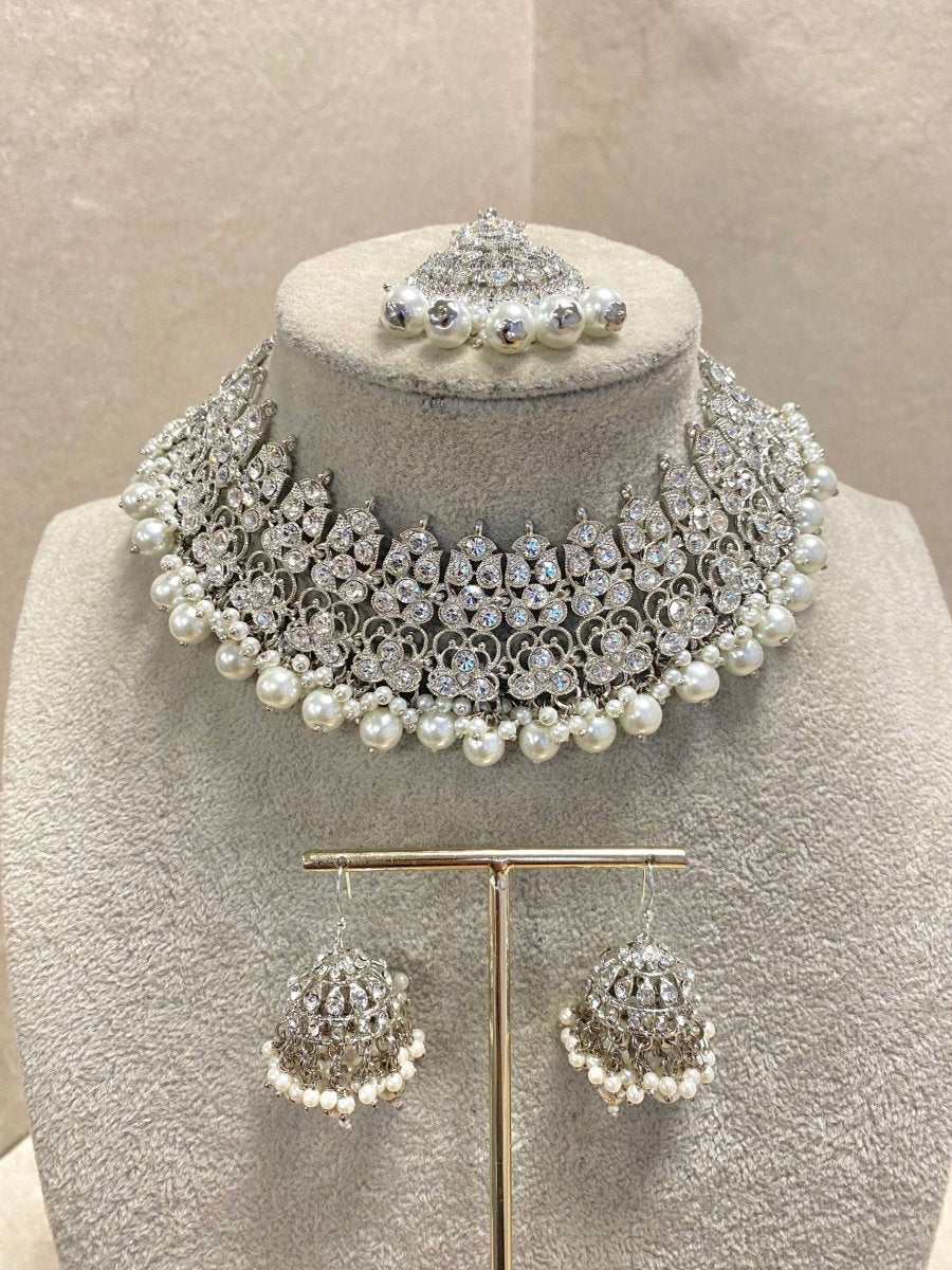 SLIGHTLY IMPERFECT: Silver Necklace Set - Pearl - SOKORA JEWELSSLIGHTLY IMPERFECT: Silver Necklace Set - Pearl