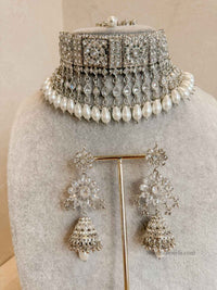 SLIGHTLY IMPERFECT: Silver Necklace Set - Pearl - SOKORA JEWELSSLIGHTLY IMPERFECT: Silver Necklace Set - Pearl