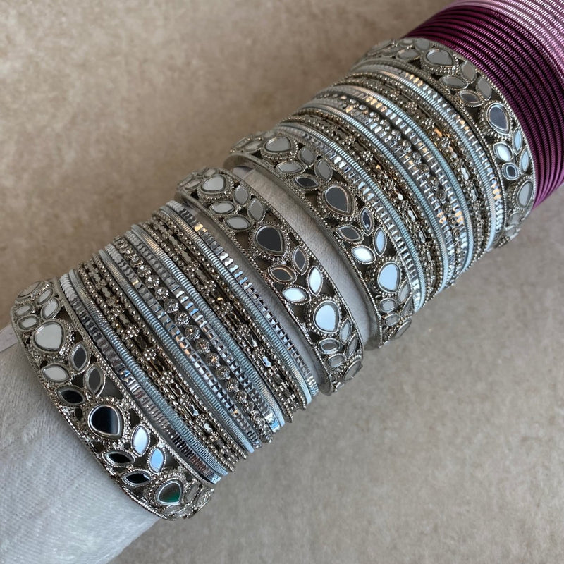 (Slightly less than perfect) 2.8 Clearance Bangle Set with Extra Colours (Copy) - SOKORA JEWELS(Slightly less than perfect) 2.8 Clearance Bangle Set with Extra Colours (Copy)BANGLES