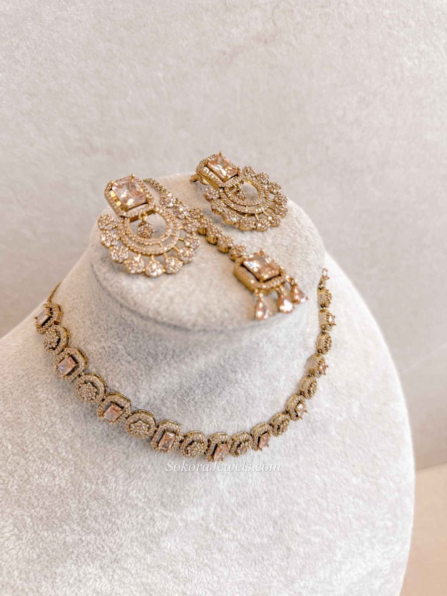 Small Diamante Set with Chandbali Earrings - SOKORA JEWELSSmall Diamante Set with Chandbali EarringsNECKLACE SETS