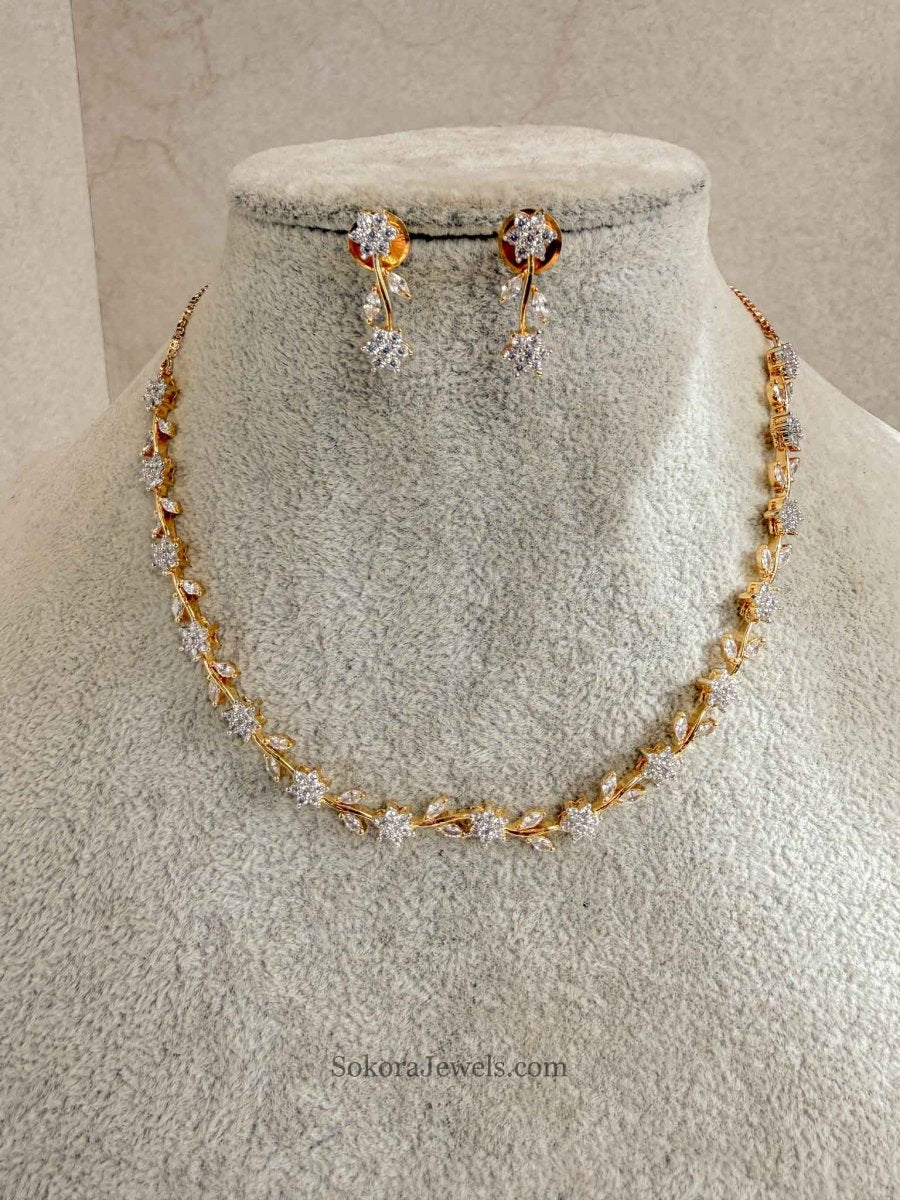 Small Floral Diamante Set - SOKORA JEWELSSmall Floral Diamante SetNECKLACE SETS
