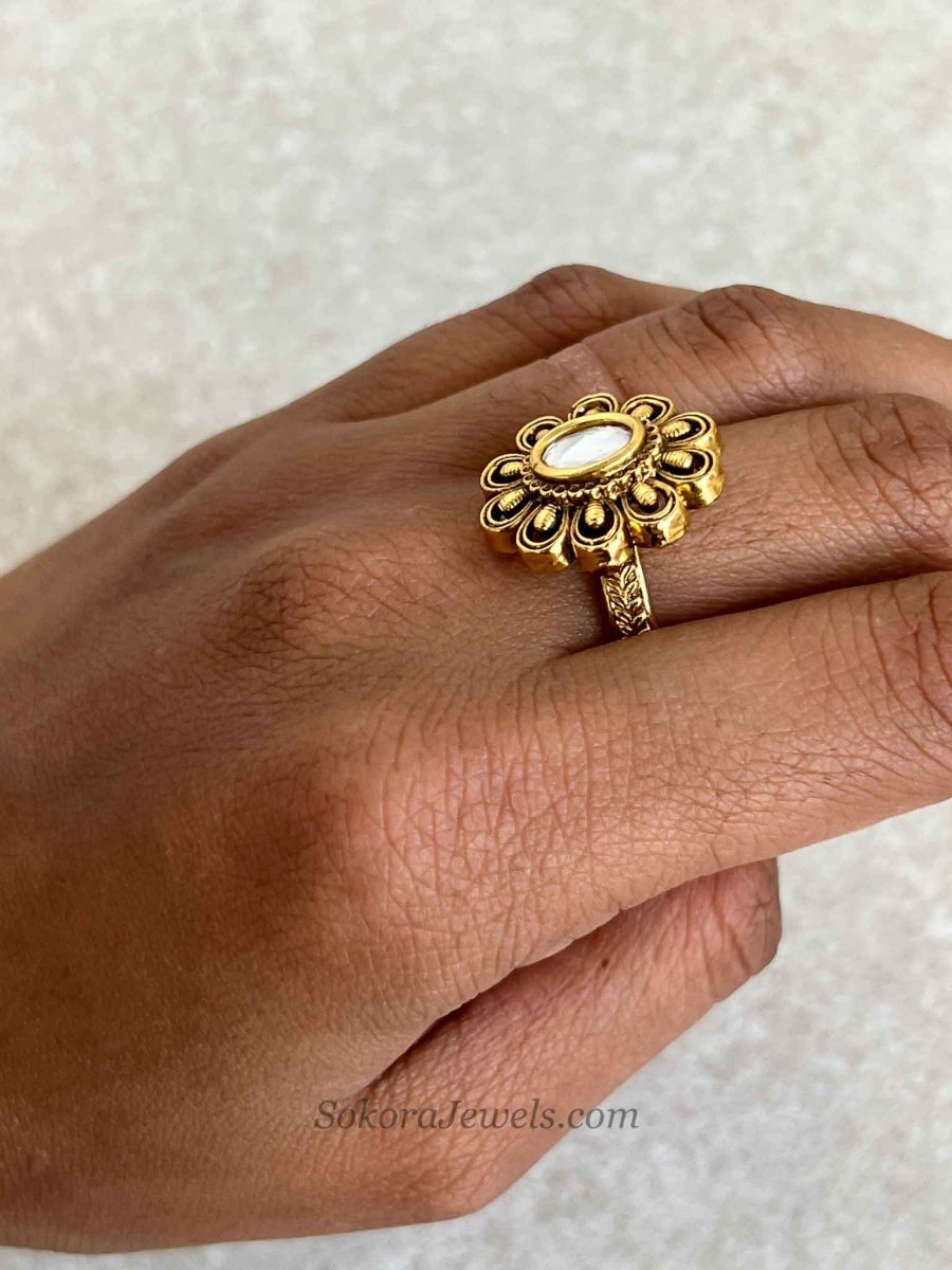 Small Floral Kundan Ring - SOKORA JEWELSSmall Floral Kundan RingRING