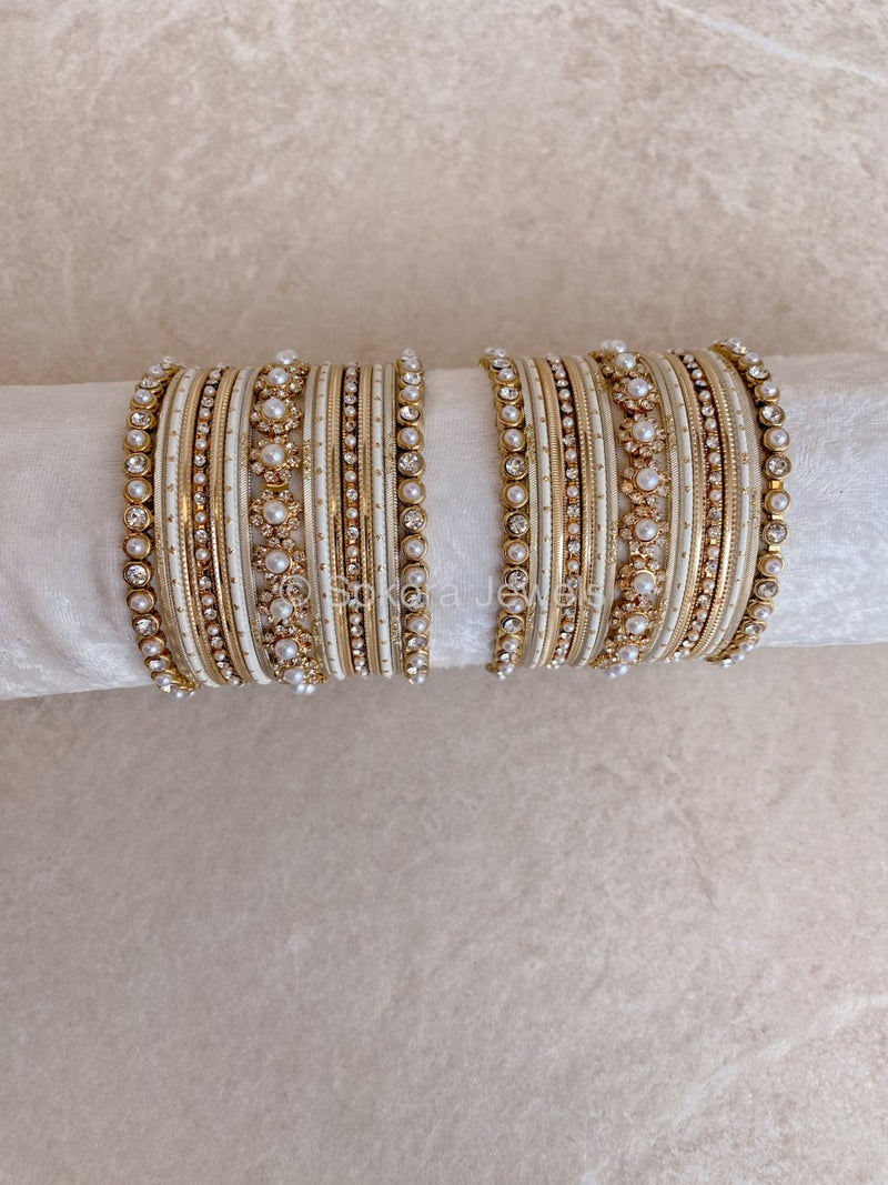 Small Gold & Ivory Daisy Bangle set - SOKORA JEWELSSmall Gold & Ivory Daisy Bangle setBANGLES