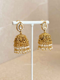 Small Gold Plated Kundan & Pearl Jhumka Earrings - SOKORA JEWELSSmall Gold Plated Kundan & Pearl Jhumka Earrings
