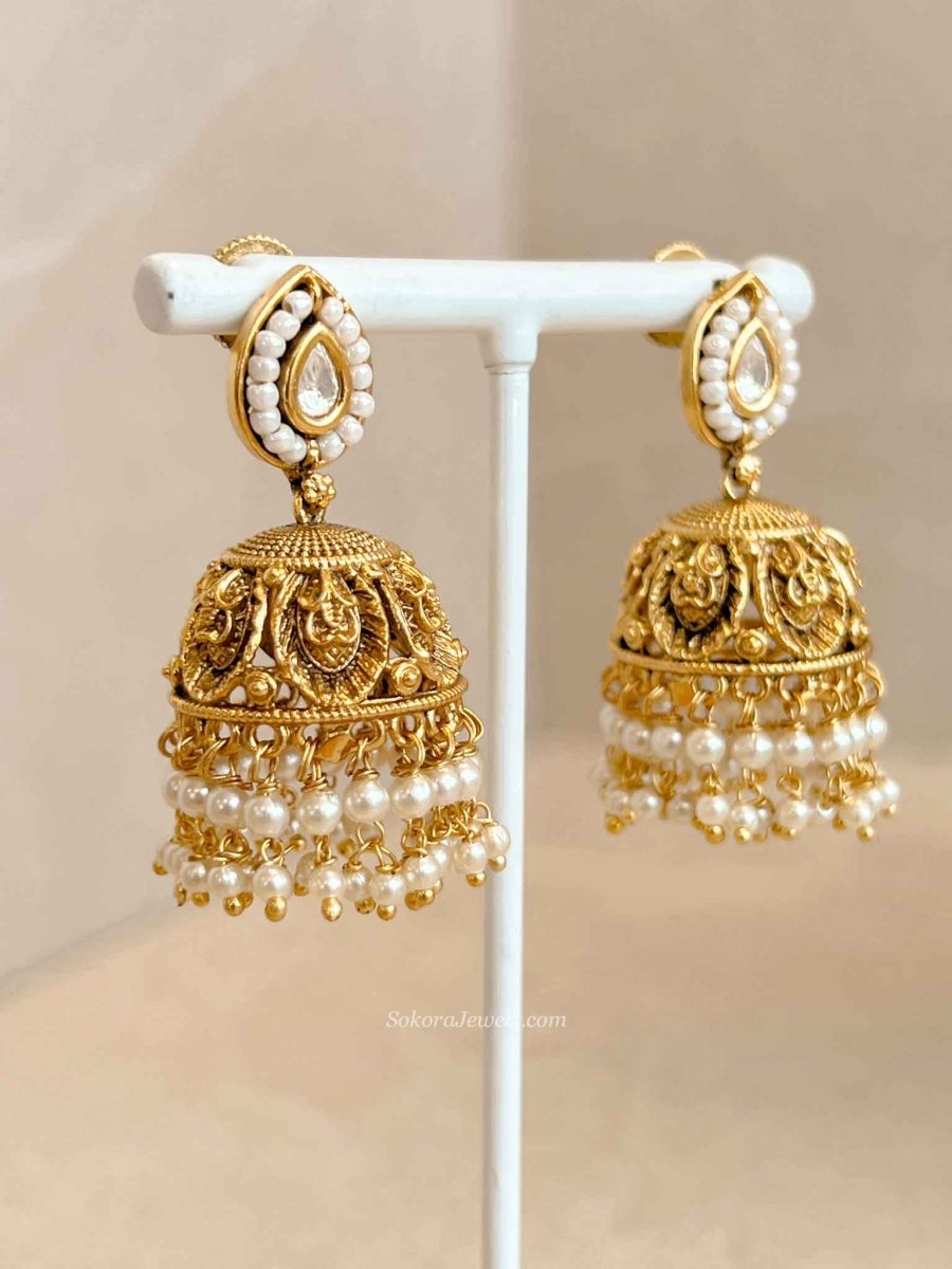 Small Gold Plated Kundan & Pearl Jhumka Earrings - SOKORA JEWELSSmall Gold Plated Kundan & Pearl Jhumka Earrings