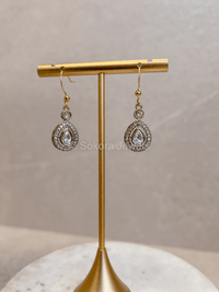 Small Kundan Drop Earrings - SOKORA JEWELSSmall Kundan Drop Earrings