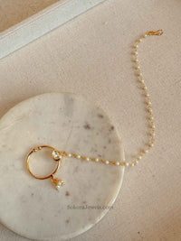 Small Kundan Nose Ring in Bright Gold - Slide Type - SOKORA JEWELSSmall Kundan Nose Ring in Bright Gold - Slide Type