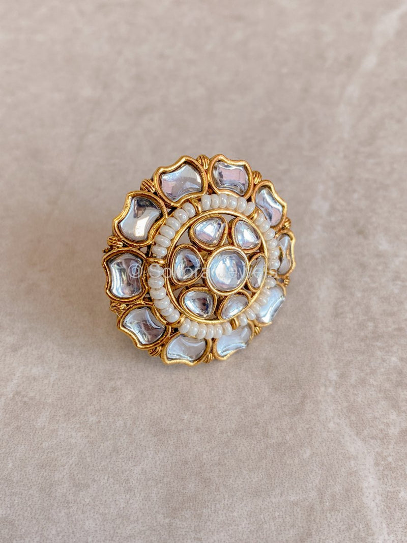 Small Kundan ring - SOKORA JEWELSSmall Kundan ringRING