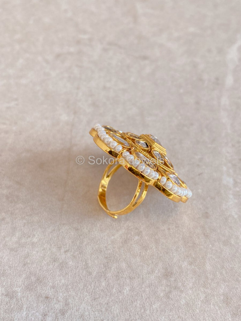 Small Kundan ring - SOKORA JEWELSSmall Kundan ringRING