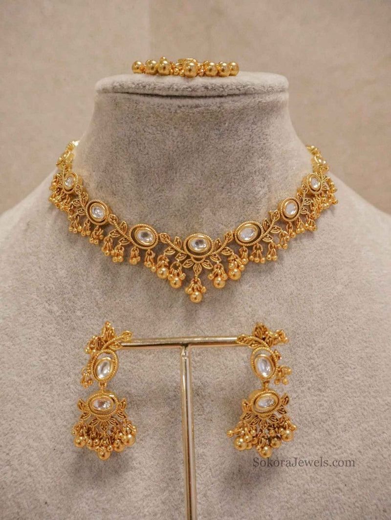 Small Kundan Vine Necklace set - SOKORA JEWELSSmall Kundan Vine Necklace set