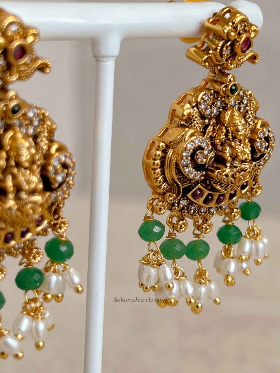 South Indian Temple Lakshmi Pendant Necklace Set - SOKORA JEWELSSouth Indian Temple Lakshmi Pendant Necklace Set