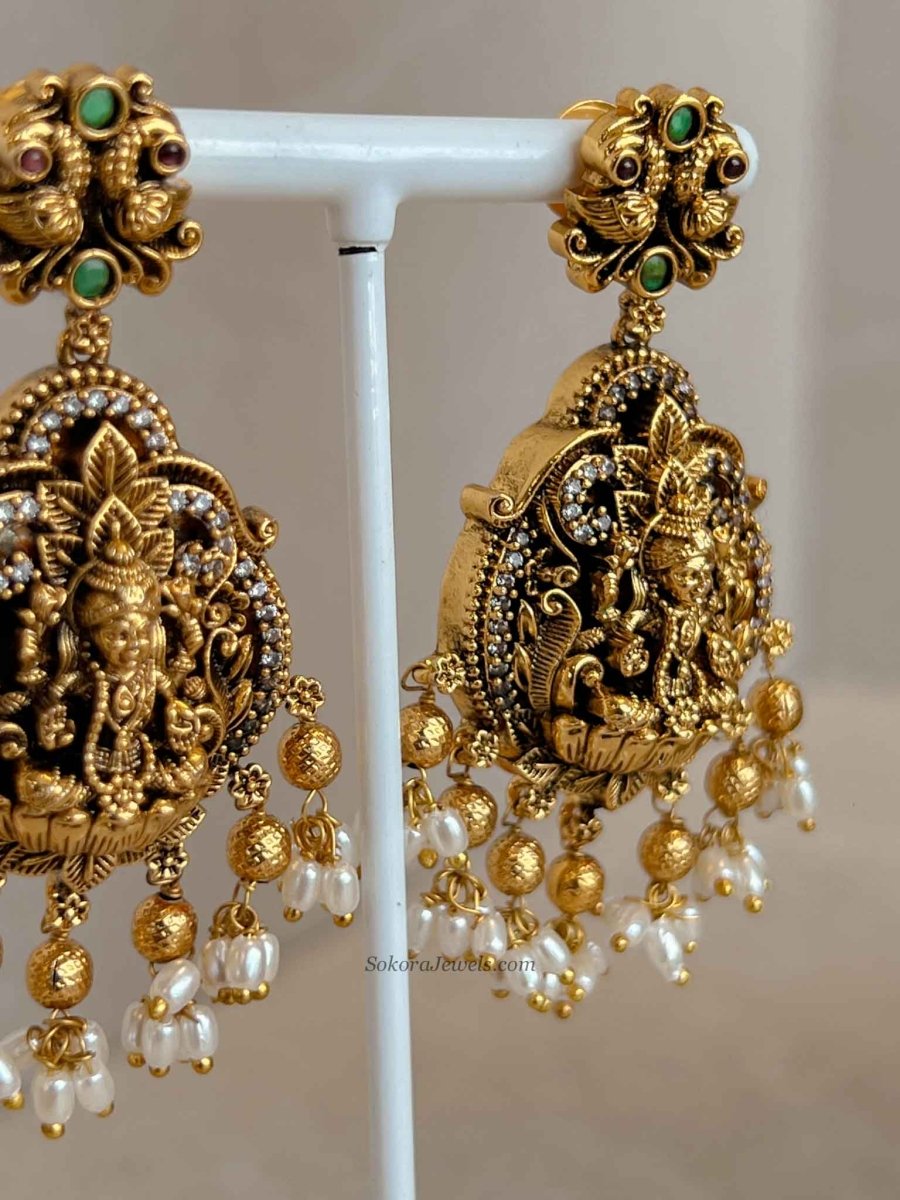 South Indian Temple Lakshmi Pendant Necklace Set with Pearls - SOKORA JEWELSSouth Indian Temple Lakshmi Pendant Necklace Set with Pearls