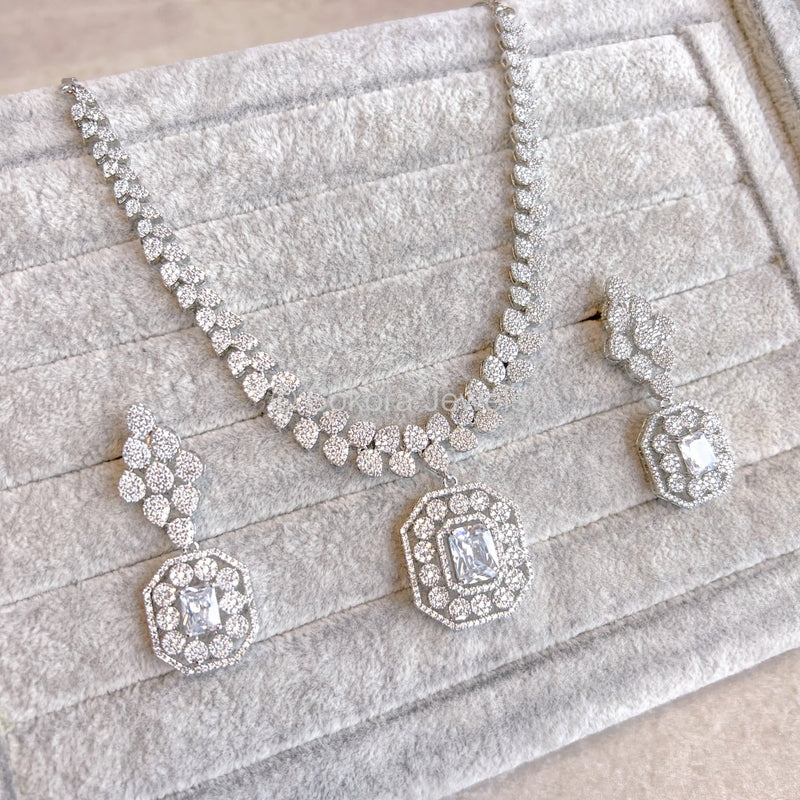 Square Drop Diamante Set - Clear - SOKORA JEWELSSquare Drop Diamante Set - ClearNECKLACE SETS