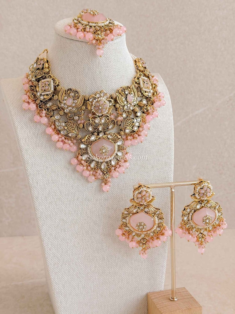 Srishti Faux Kundan Choker Set - SOKORA JEWELSSrishti Faux Kundan Choker Set