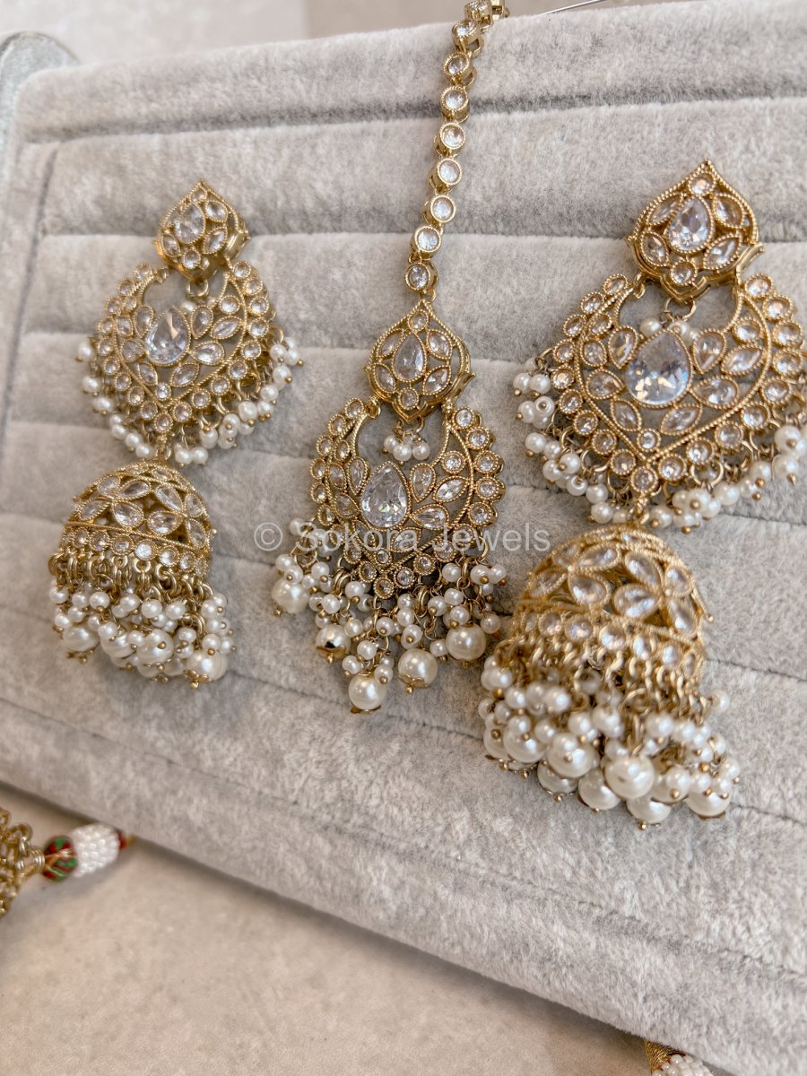 Sukhi Bridal Jewellery Set - Clear/Pearl - SOKORA JEWELSSukhi Bridal Jewellery Set - Clear/Pearl