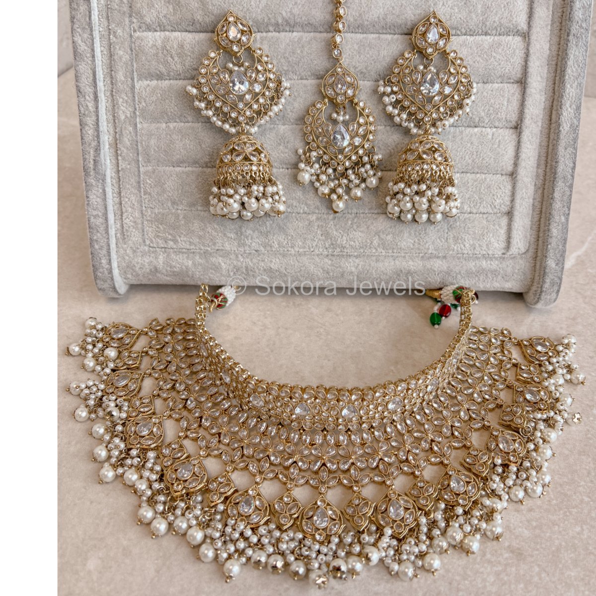 Sukhi Bridal Jewellery Set - Clear/Pearl - SOKORA JEWELSSukhi Bridal Jewellery Set - Clear/Pearl