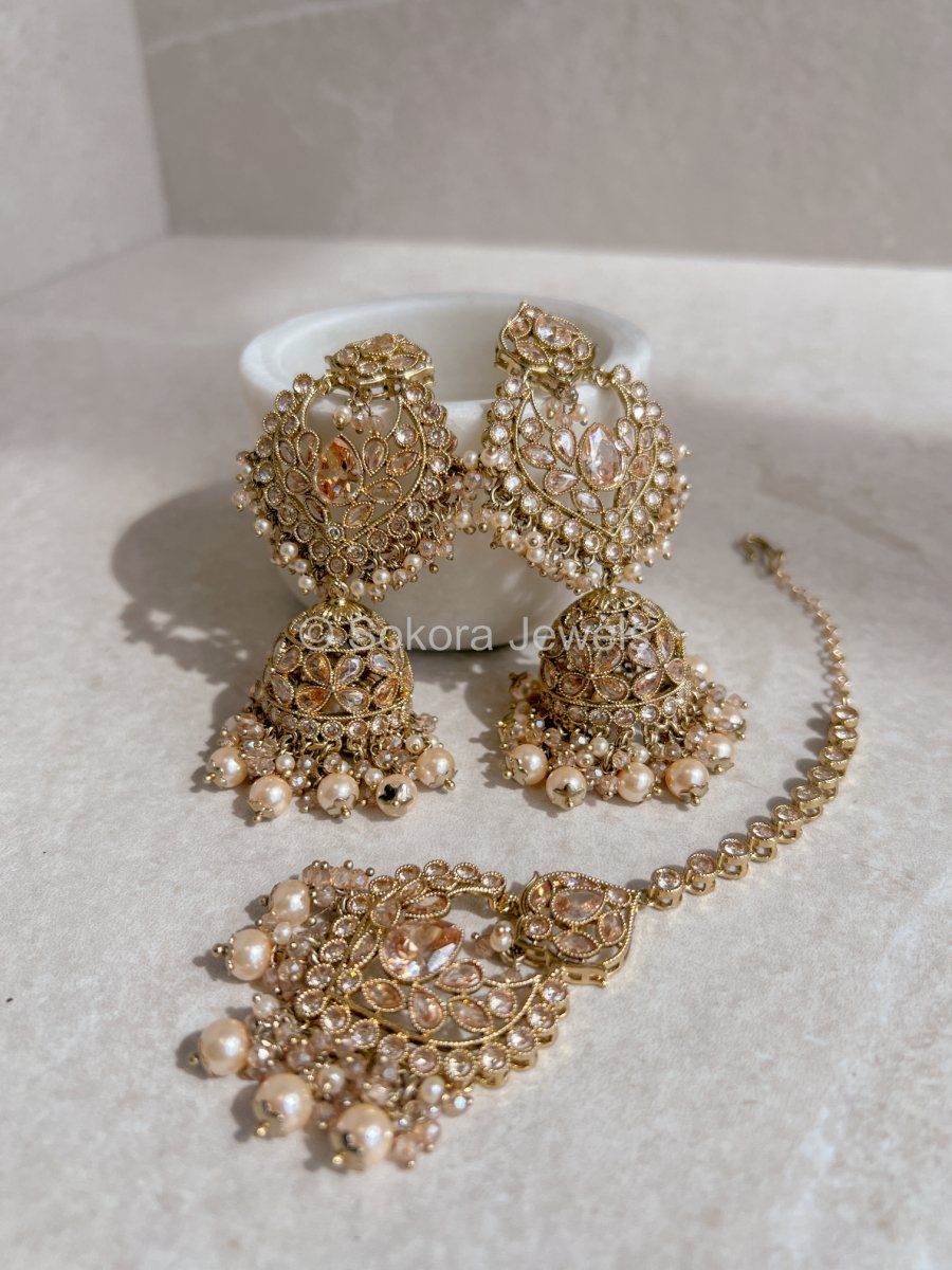 Sukhi Long Jhumka & Tikka set - Golden - SOKORA JEWELSSukhi Long Jhumka & Tikka set - Golden