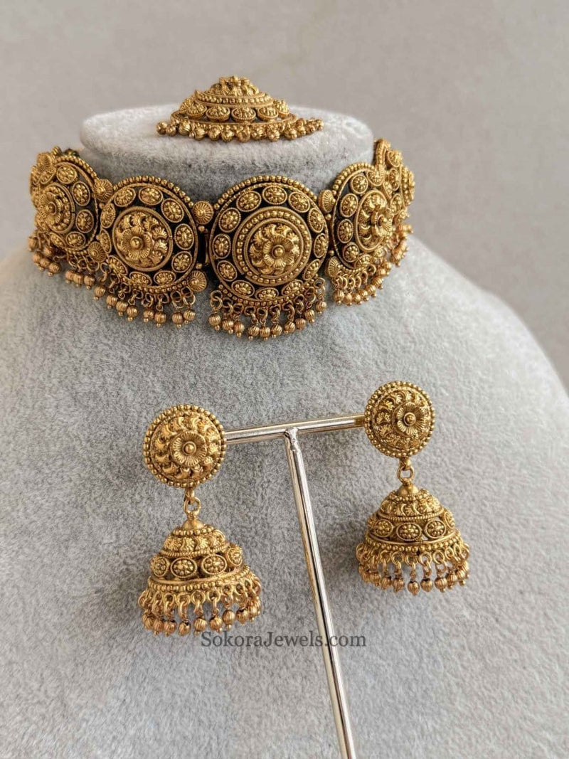 Sundas Gold & Pearl Choker Set - SOKORA JEWELSSundas Gold & Pearl Choker Set