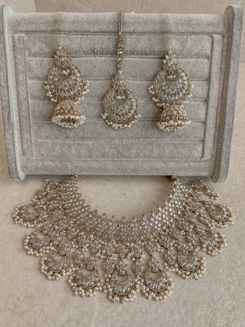 Taara Bridal Set - Clear Crystals & Pearl Beads - SOKORA JEWELSTaara Bridal Set - Clear Crystals & Pearl Beads