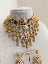 Tasselled Kundan Choker set - SOKORA JEWELSTasselled Kundan Choker setNECKLACE SETS