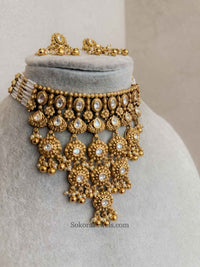 Tasselled Kundan Choker set - SOKORA JEWELSTasselled Kundan Choker setNECKLACE SETS